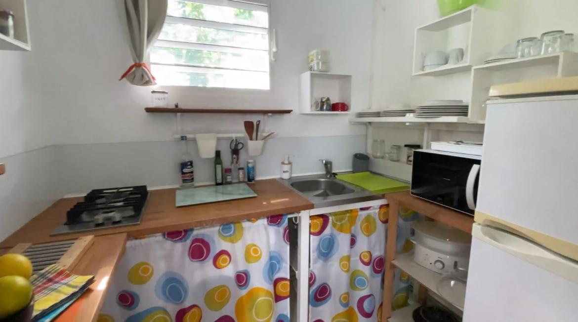 Gite Cajou Dans Jardin Tropical Ventile A Sainte-Anne ภายนอก รูปภาพ