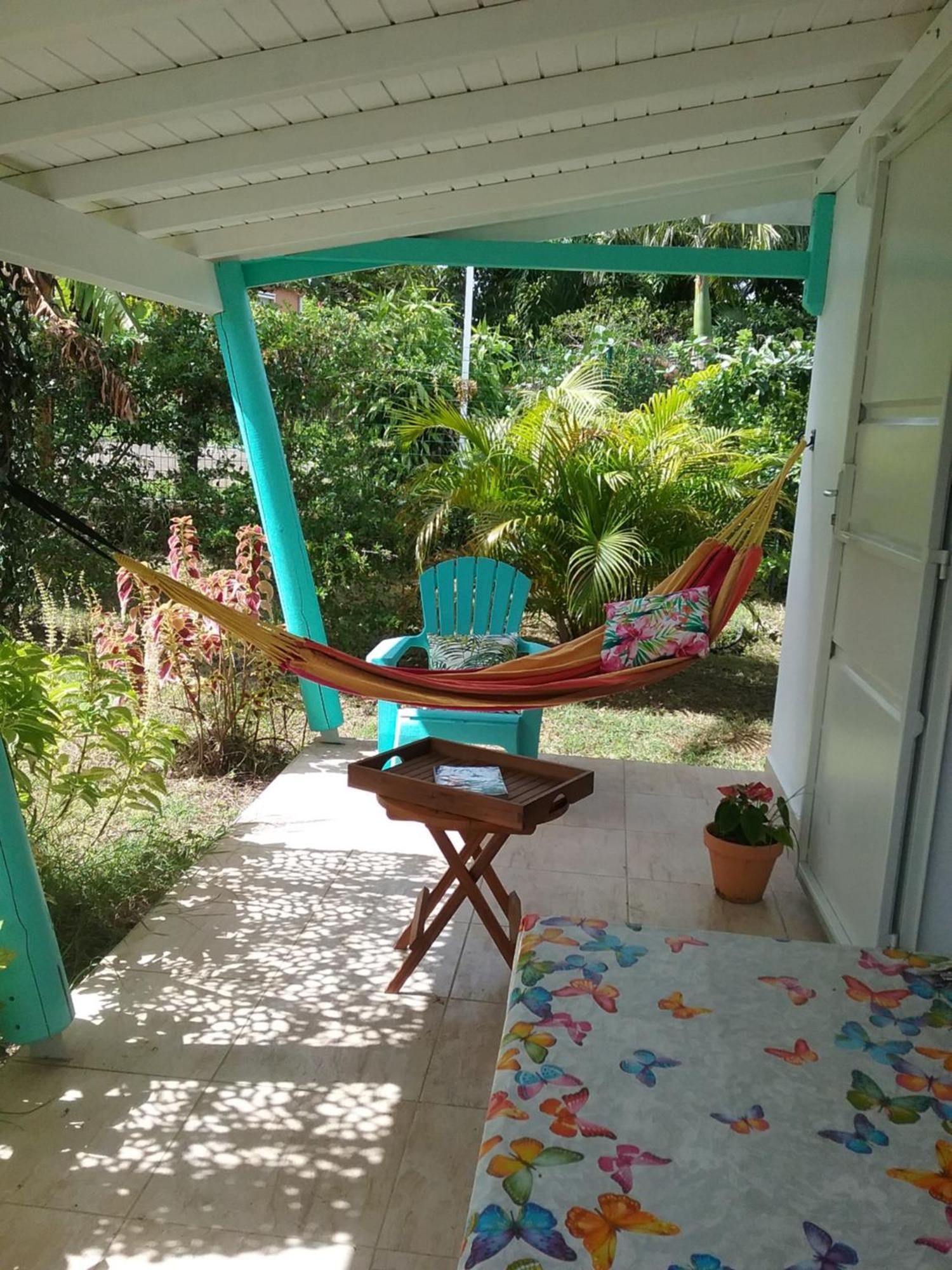 Gite Cajou Dans Jardin Tropical Ventile A Sainte-Anne ภายนอก รูปภาพ